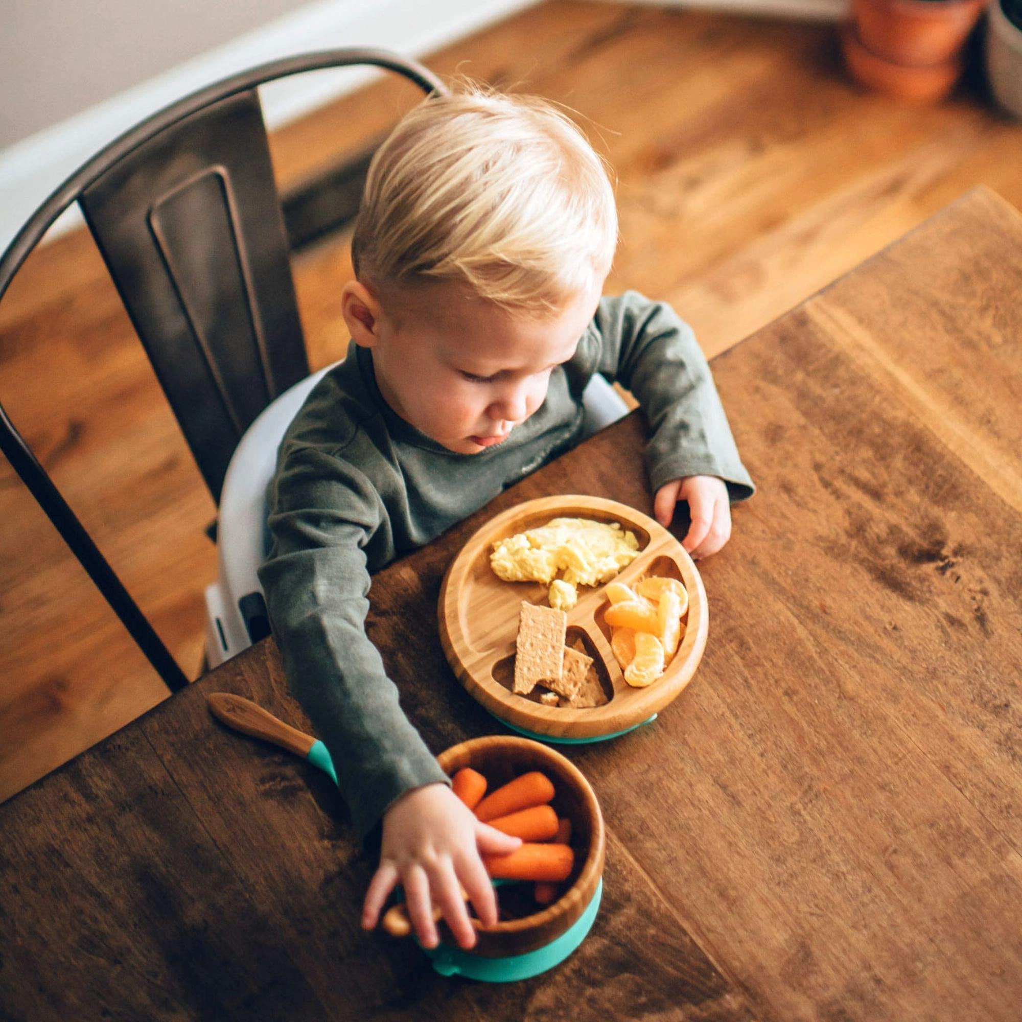 Avanchy Bamboo Suction Baby Plate   Spoon - White
