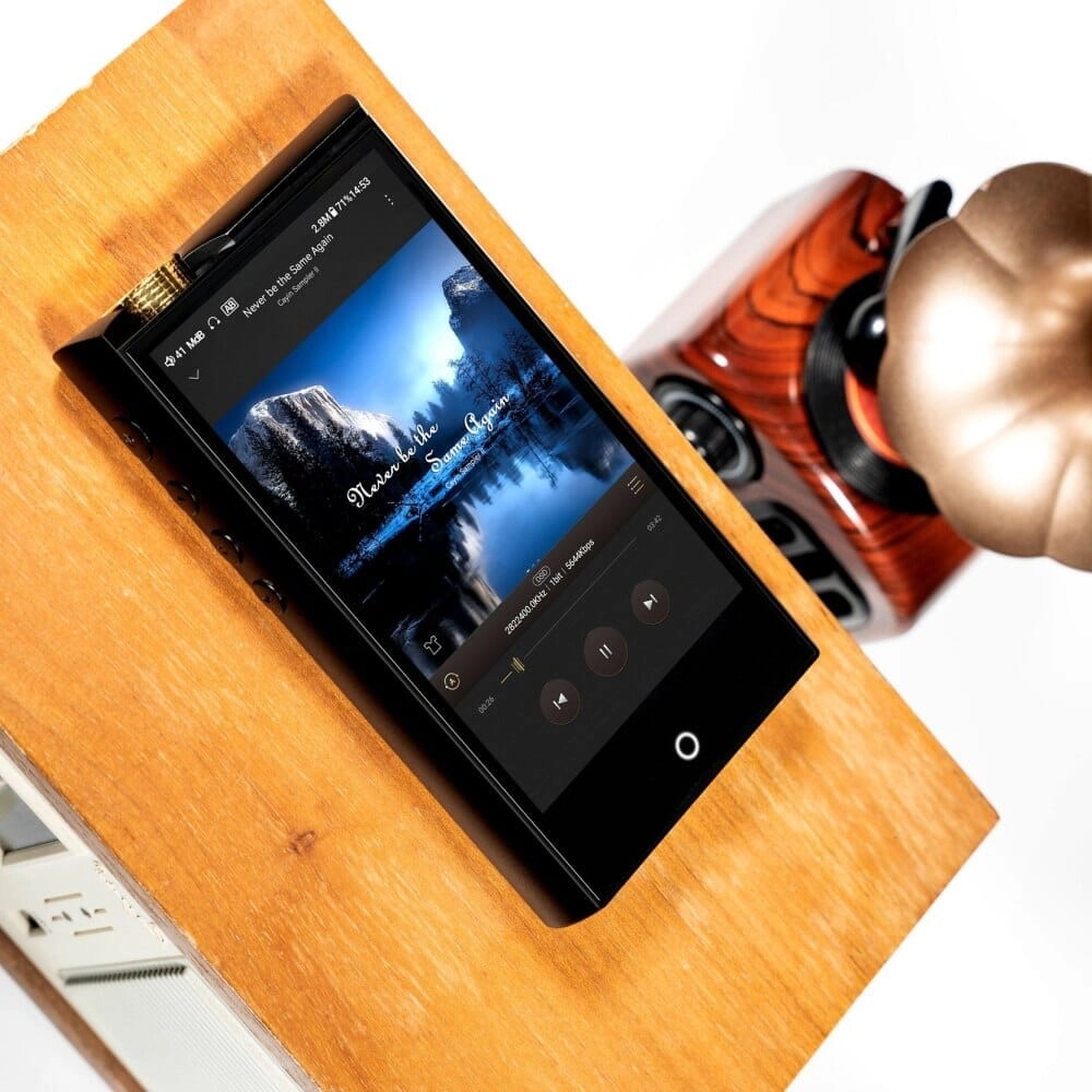 Cayin N7 Pure 1-Bit Android-Based Digital Audio Portable Music Player