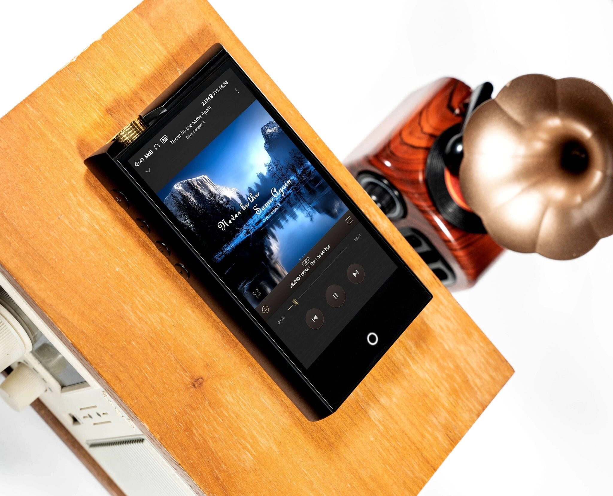 Cayin N7 Pure 1-Bit Android-Based Digital Audio Portable Music Player