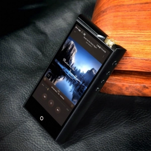 Cayin N7 Pure 1-Bit Android-Based Digital Audio Portable Music Player