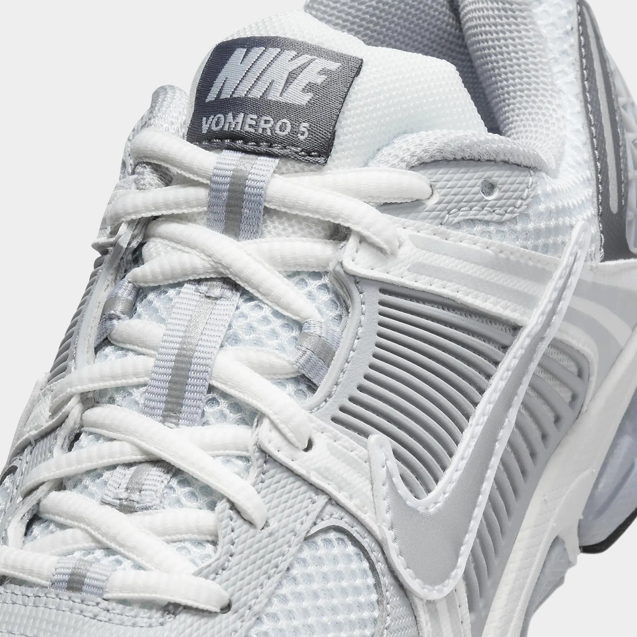 Nike Zoom Vomero 5 Pure Platinum / Metallic Silver